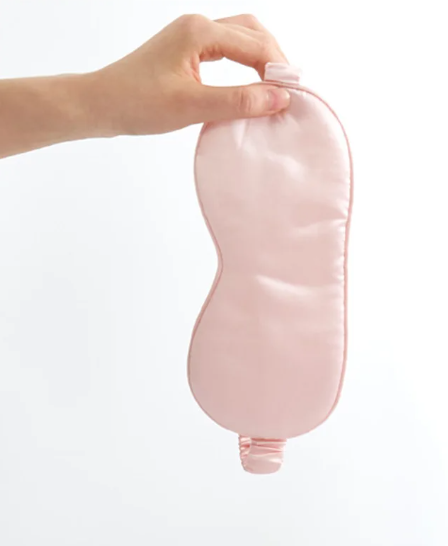 5 raisons d’adopter le masque de nuit en soie pour un sommeil réparateur