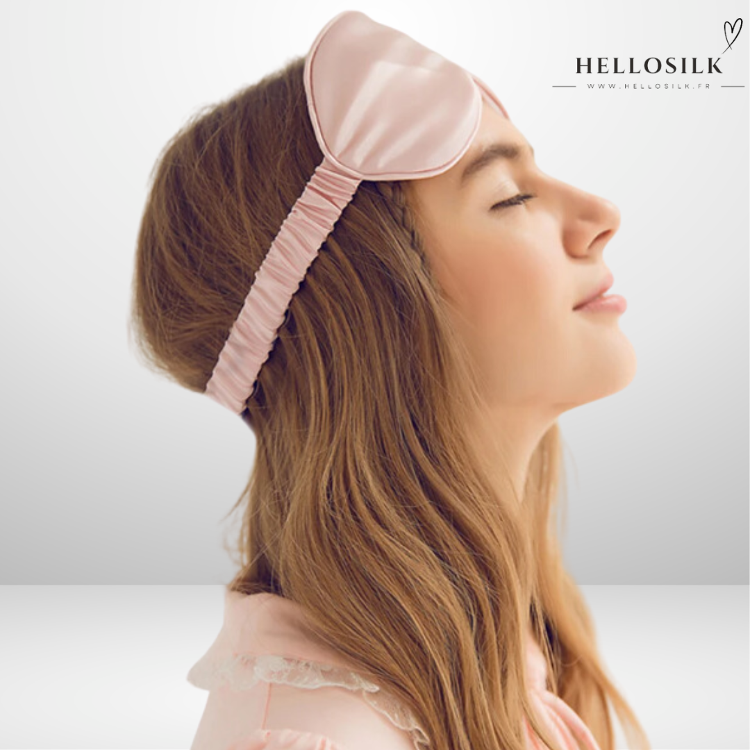 Masque de Nuit en Soie : Réduisez les Cernes et Protégez Vos Cils